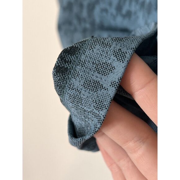 Athleta Momentum Allure Animal Print Teal T-Shirt/ Size S - Picture 5 of 9